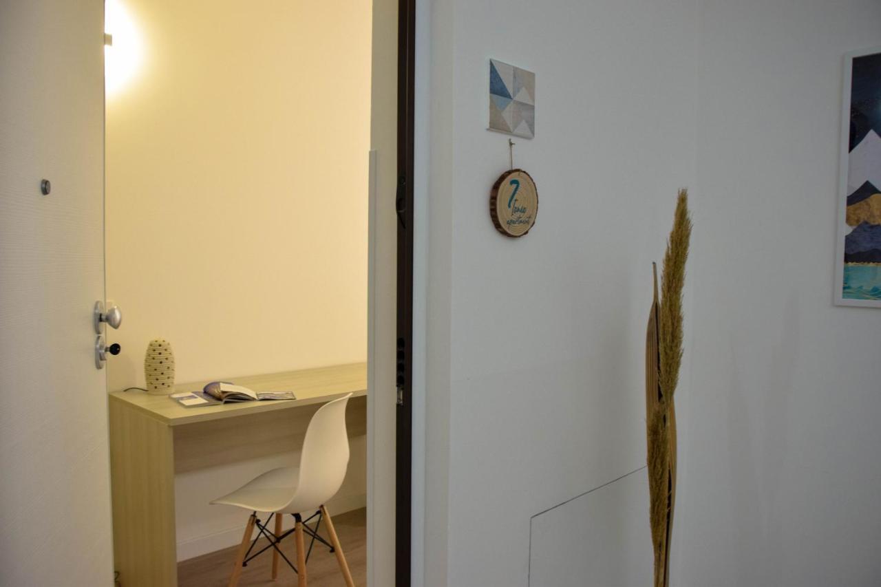 מרינה די ג'ויוסה איוניקה Accomodati B&B מראה חיצוני תמונה