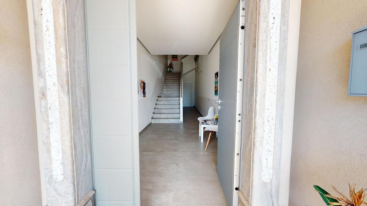מרינה די ג'ויוסה איוניקה Accomodati B&B מראה חיצוני תמונה